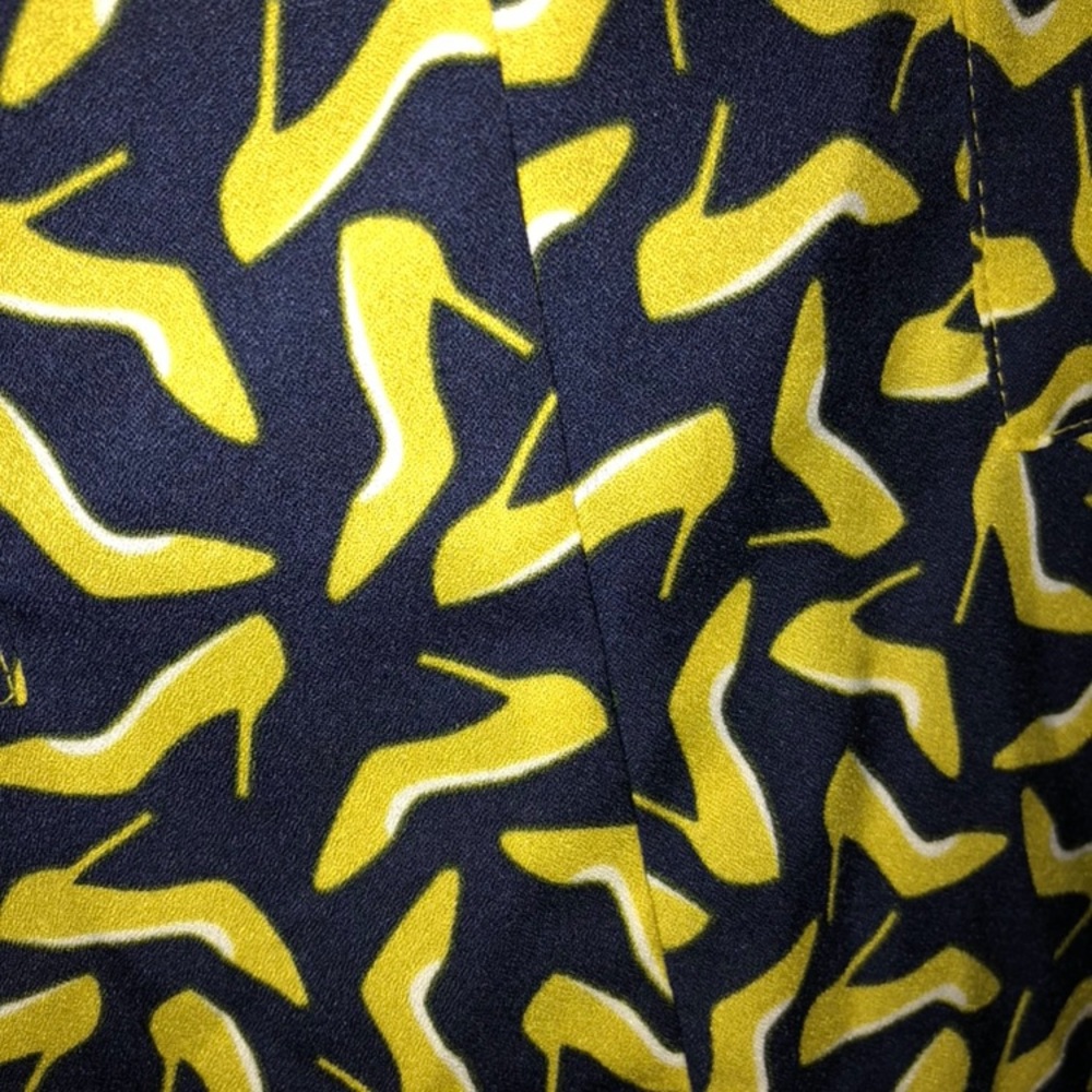 Gorgeous Banana Republic blouse